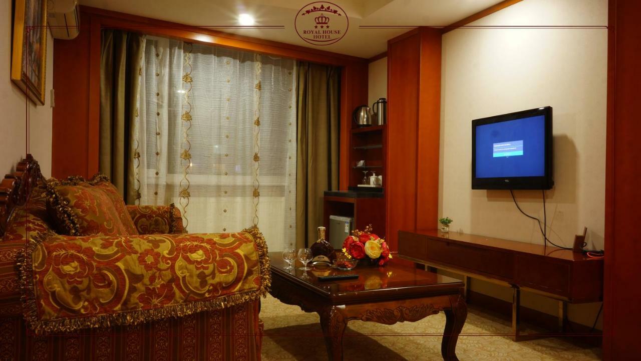 Royal House Hotel Ulaanbaatar Ngoại thất bức ảnh