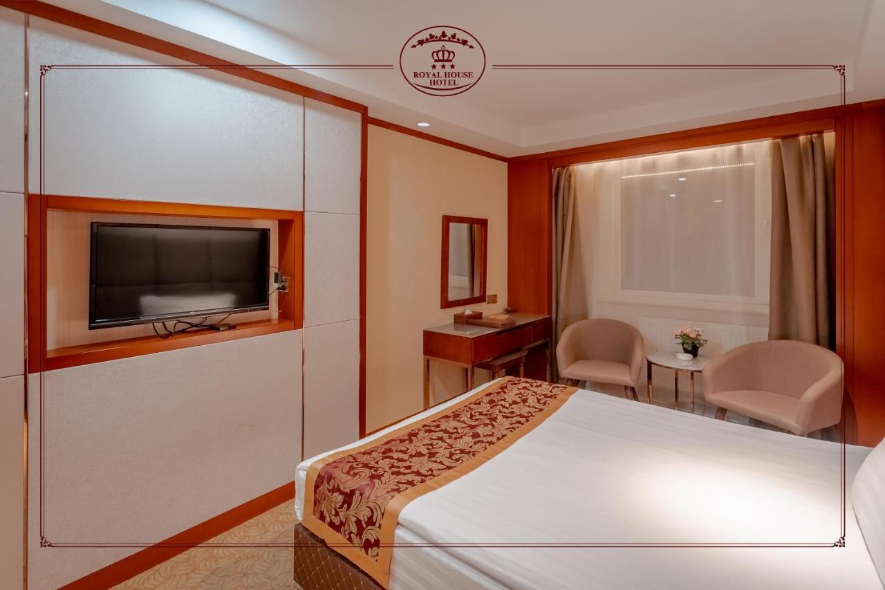 Royal House Hotel Ulaanbaatar Ngoại thất bức ảnh