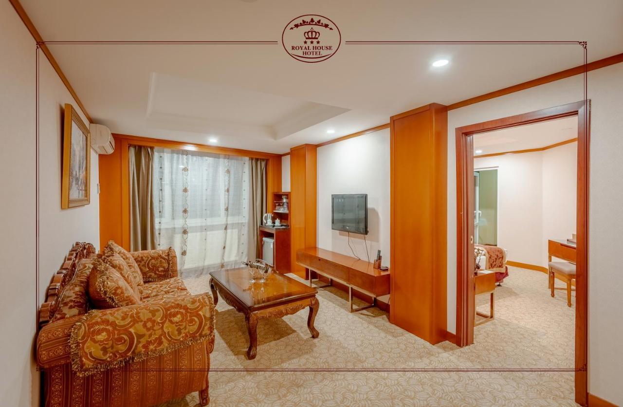 Royal House Hotel Ulaanbaatar Ngoại thất bức ảnh